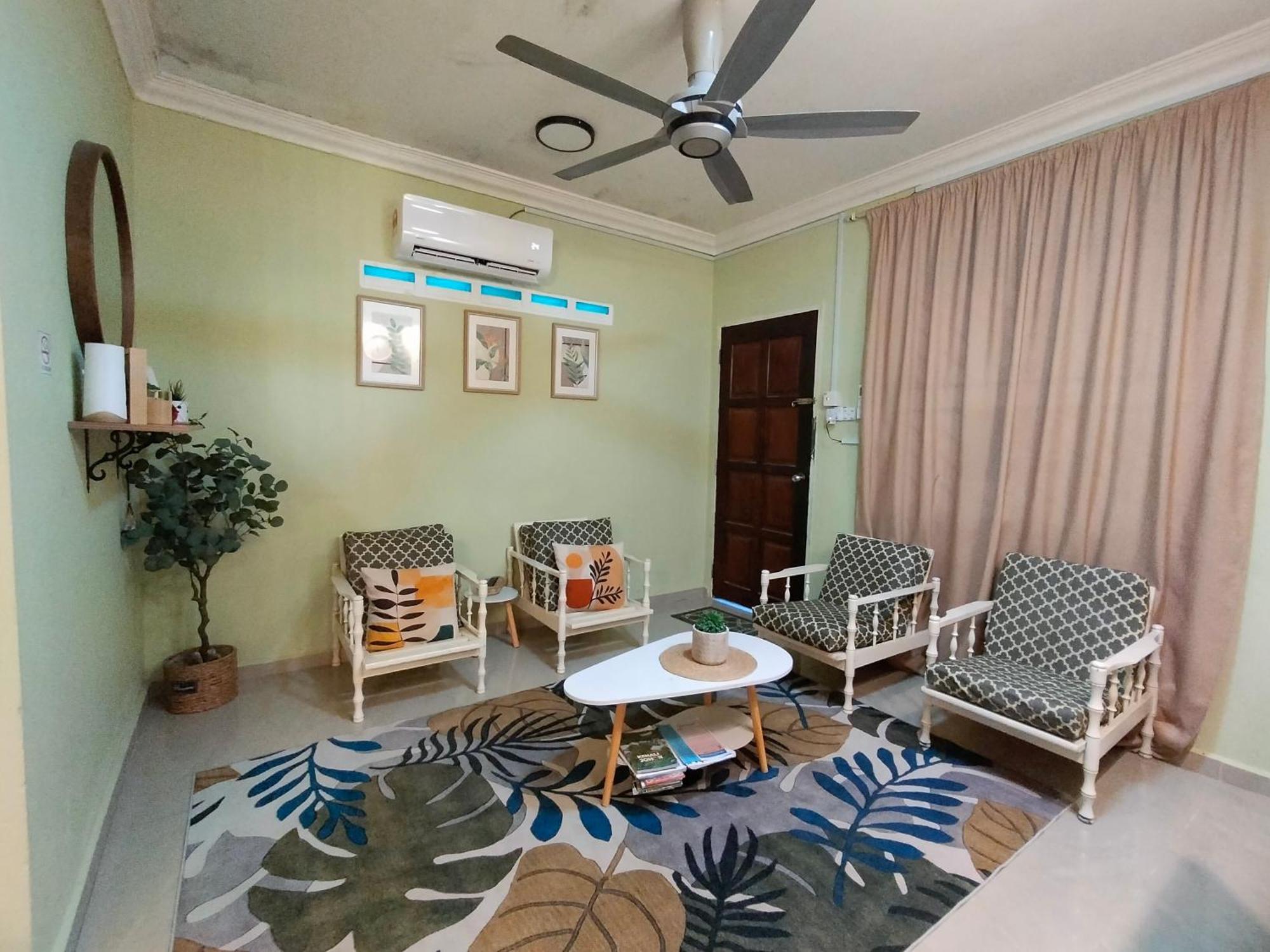 Mini Green Homestay Кулаи Экстерьер фото