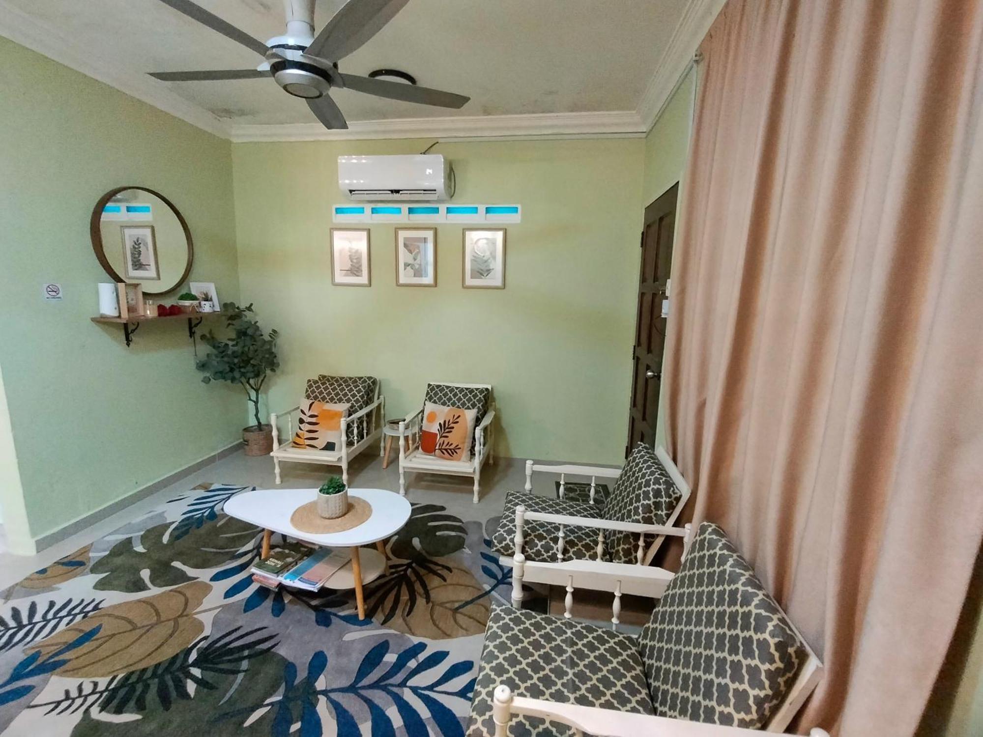 Mini Green Homestay Кулаи Экстерьер фото